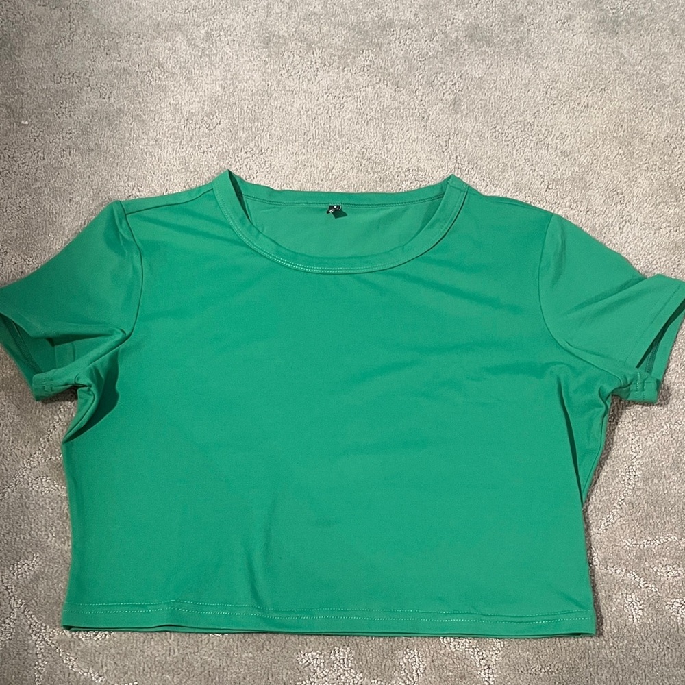 Skyzoo Green Women's Crop Top
